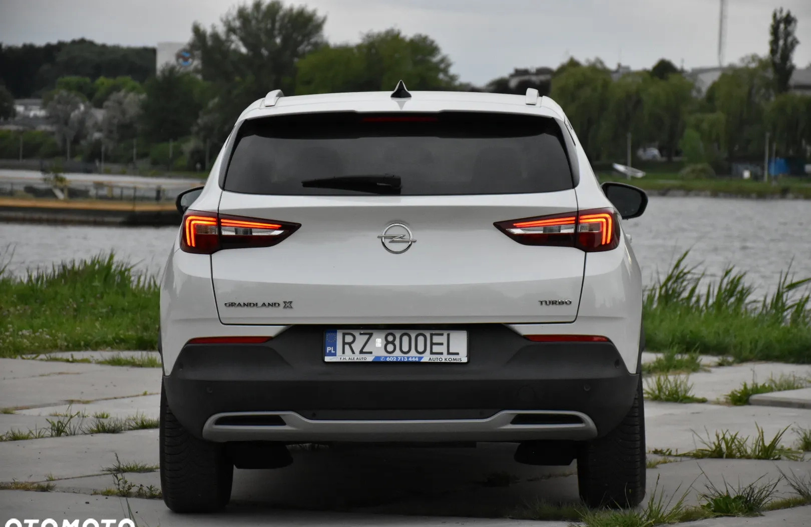 Opel Grandland X cena 73900 przebieg: 67000, rok produkcji 2018 z Rzeszów małe 562